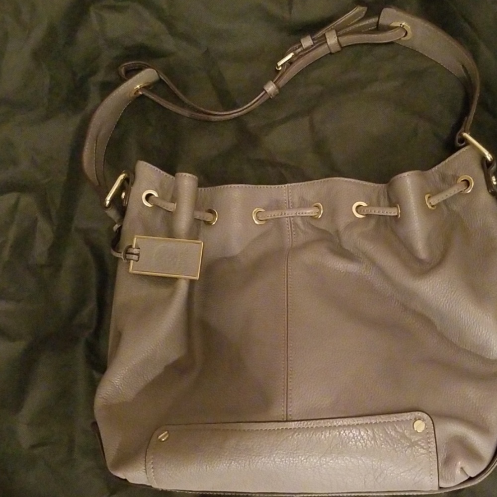 Vince Camuto tote - Picture 3 of 6